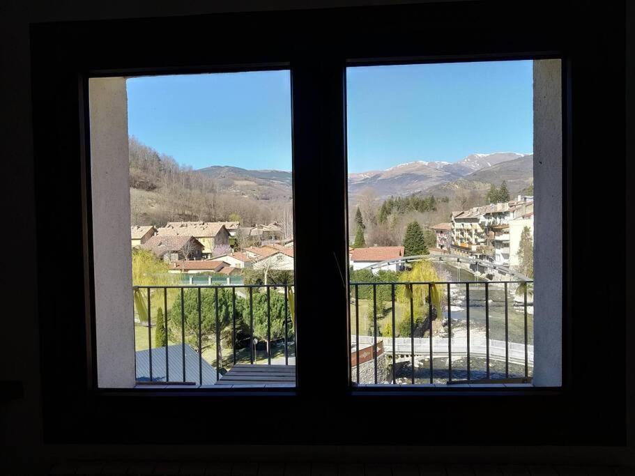 Apartamento Centrico Con Vistas! Camprodon Bagian luar foto